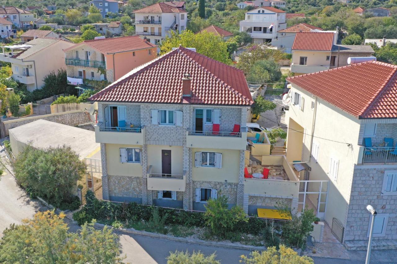 Apartments Babin Vinišće Extérieur photo