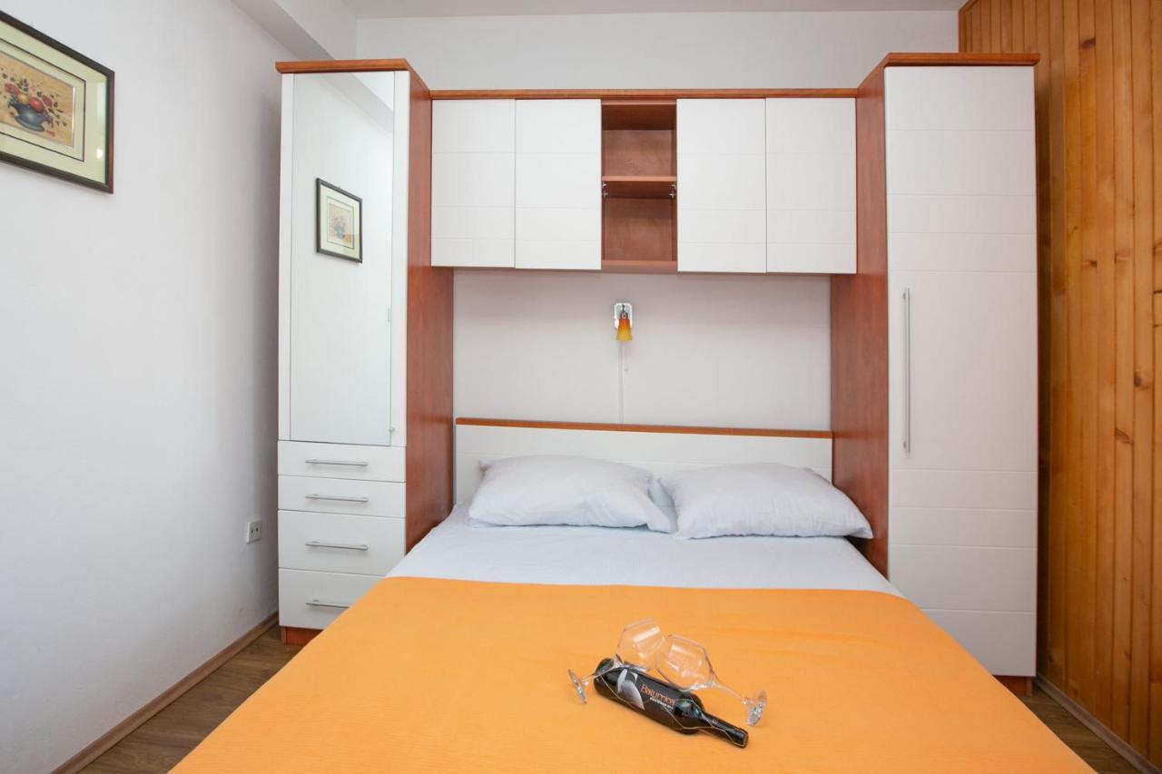 Apartments Babin Vinišće Extérieur photo